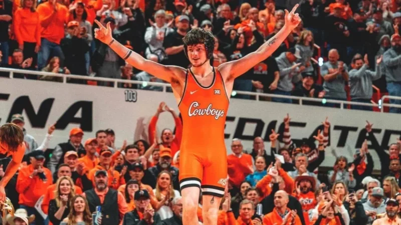 Oklahoma State Defeats Iowa 32-11 in Thrilling Wrestling Finale