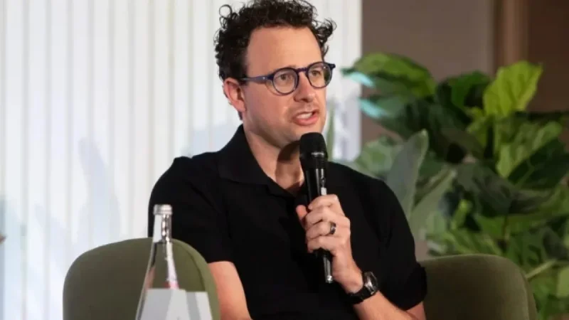 AI’s Impact Could End Software Engineering Jobs by Year-End, Creator Warns