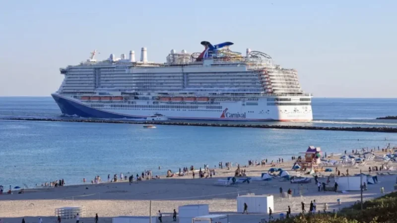 Carnival Cruise Saves Five from Distressed Vessel