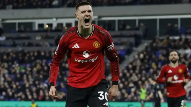Manchester United Thrives Under Interim Coach Carrick with Victory Over Everton