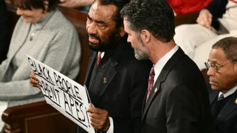 Rep. Al Green Ejected for Displaying ‘Black People Aren’t Apes’ Sign