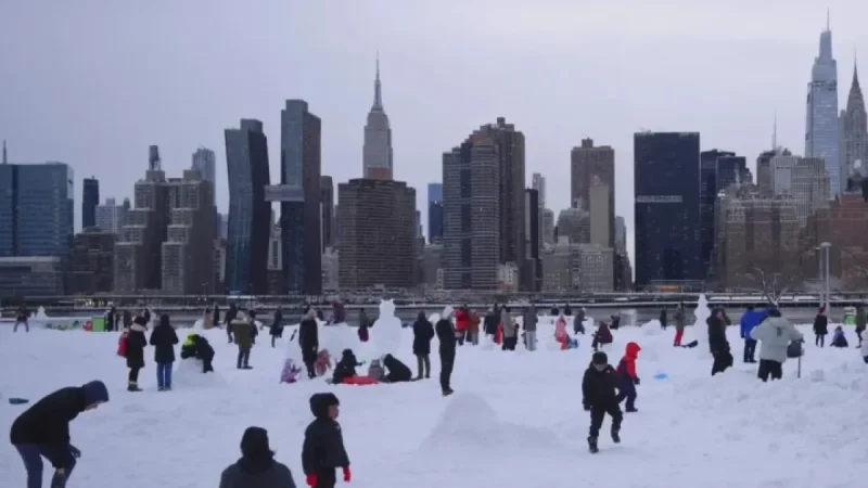 Snowstorm Targets Tri-State Area: Maps Reveal Impact and Accumulation