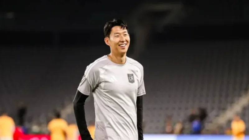 Son Heung-min Substituted at Half-Time in Real Espana Match