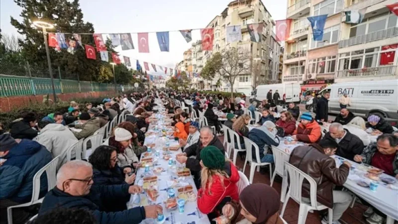 Haberler | Büyükşehir Hosts Iftar Dinner in Karşıyaka