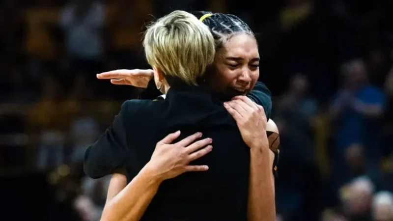 Iowa vs Illinois: Key Predictions for Women’s Basketball Showdown