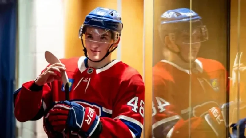 Maxim Lapierre Reveals Why Lane Hutson Evades Hits Easily