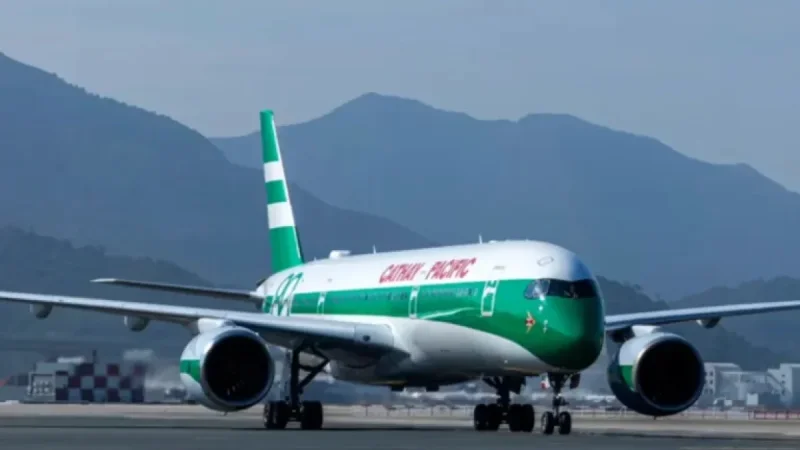 Retro Airbus A350 Lands in UK as Cathay Pacific Marks 80 Years