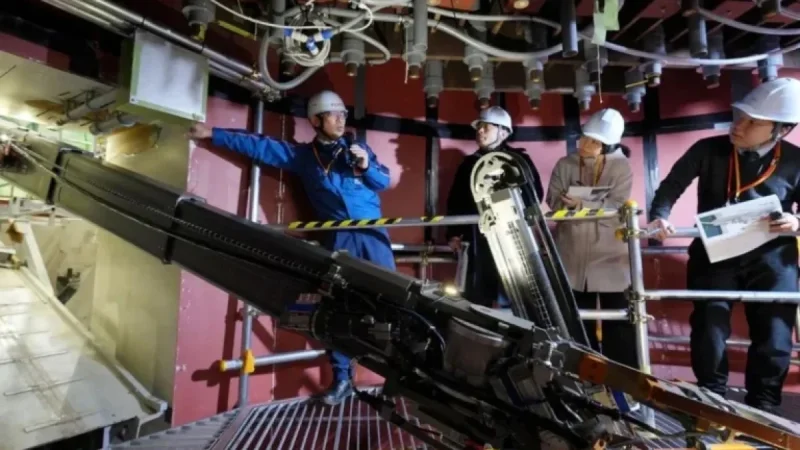 Japan Uses Snake-like Robot for Fukushima Nuclear Debris Removal