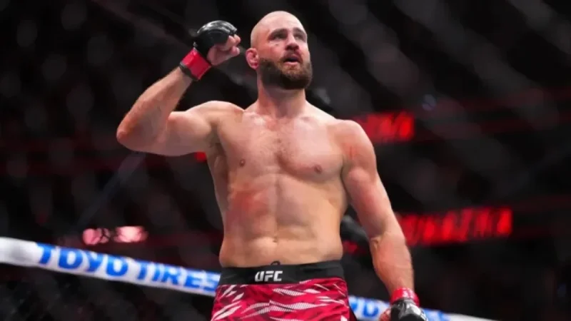 Jiri Prochazka Battles Carlos Ulberg for Light Heavyweight Title at UFC 327