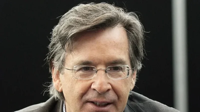 “Lizzie McGuire’s Robert Carradine Passes Away in Hospital”