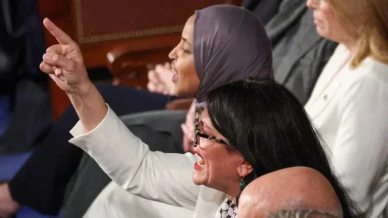 Trump Urges Deportation of Muslim Lawmakers After State of the Union Clash