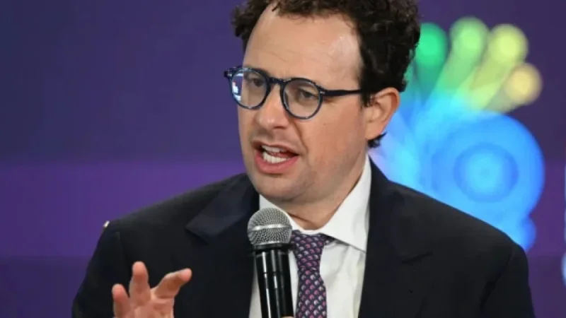 Anthropic CEO Dario Amodei Pledges Commitment to Defend America