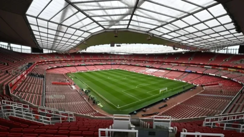 Arsenal Faces Chelsea in Premier League: Lineups & Live Updates