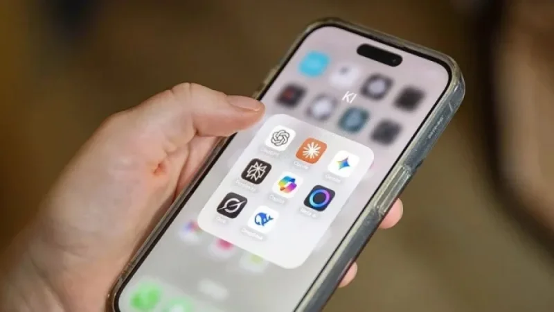 Claude Tops App Store as ChatGPT Users Switch to Anthropic