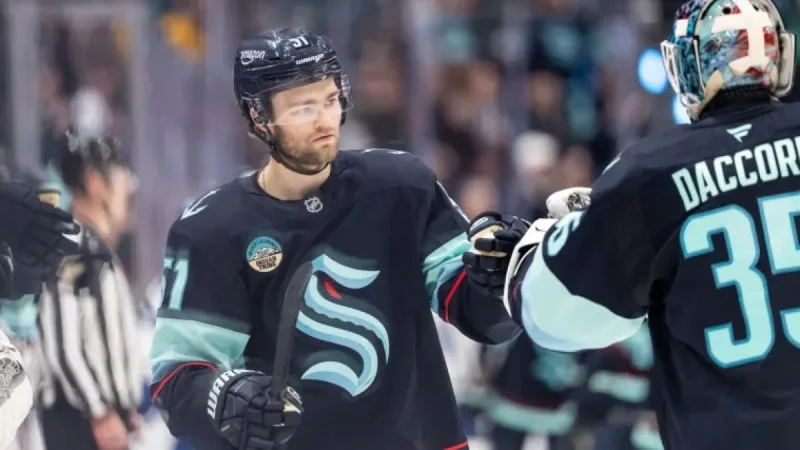 Kraken Consider Shane Wright Trade in Latest NHL Rumors