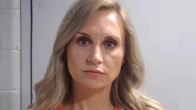 Prosecutor Reveals Lewd Photo Evidence in Roberts Trial Involving Ex-Mayor and Minor