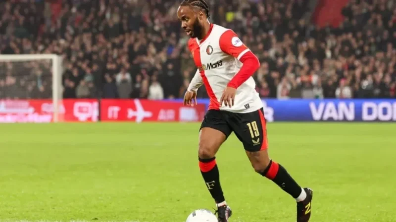 Robin van Persie Defends Raheem Sterling Against Criticism
