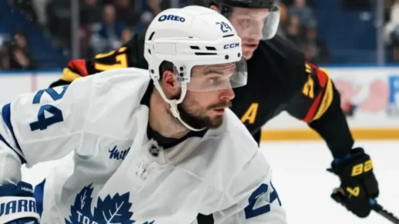 Scott Laughton Addresses Trade Rumors as NHL Deadline Approaches