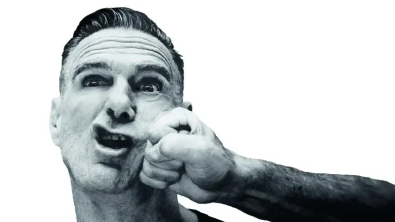 Bryan Adams Set for Exclusive Acoustic Show in Thunder Bay This Fall