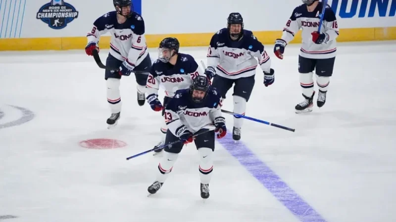 Rink Lighting Malfunction Denies UConn Men’s Hockey a Crucial Victory