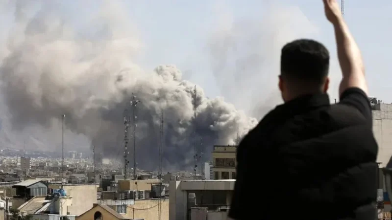 Trump Predicts Swift Iran Operation; 3 U.S. Troops Killed