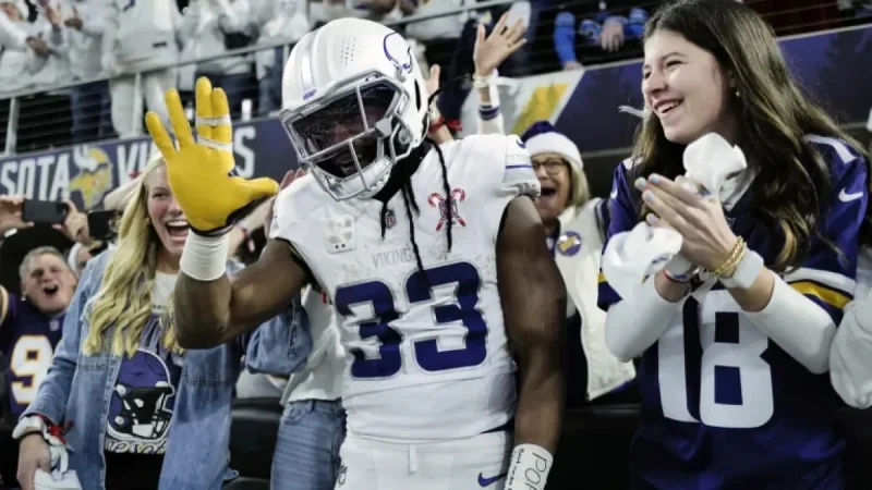 Vikings to Part Ways with RB Aaron Jones and Other Veterans