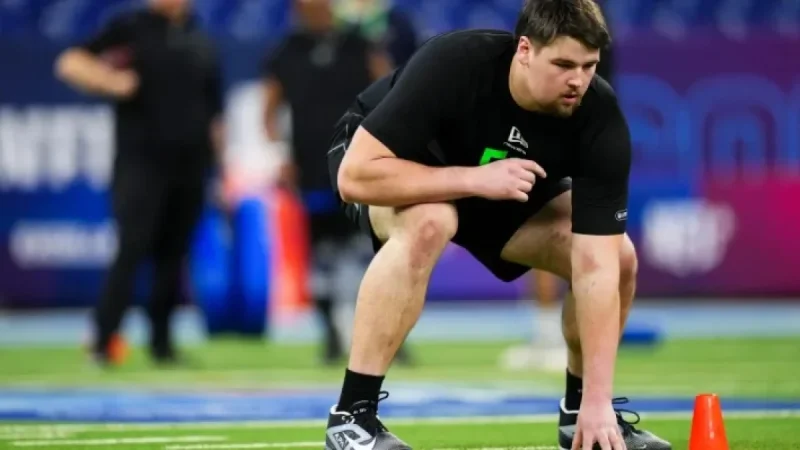 49ers Strengthen Offense in Post-NFL Combine 2-Round Mock Draft