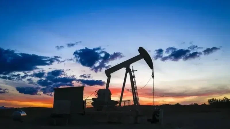 Iran Conflict Drives Oil Price Surge, Boosting Alberta and Saskatchewan Budgets