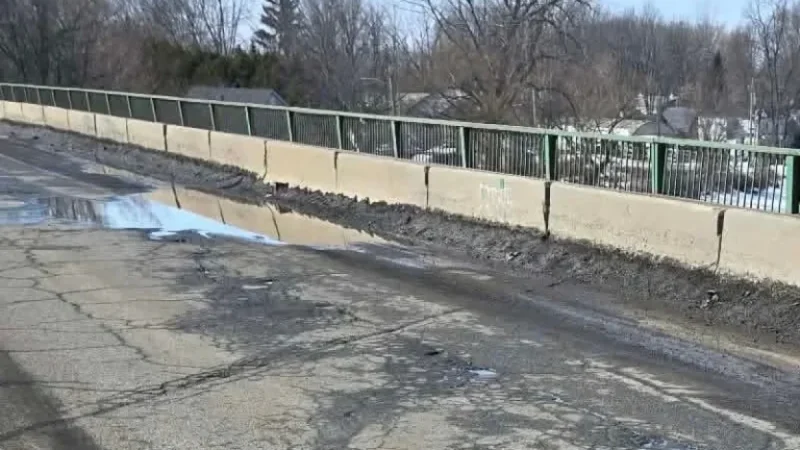 Pont De La Sauvagine closed after partial deck collapse as preventive measures take effect