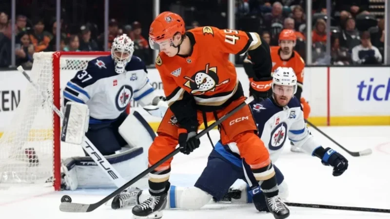 Beckett Sennecke Leads Rookie Scorers — 5 Revelations Before Facing Fellow Calder Favorites