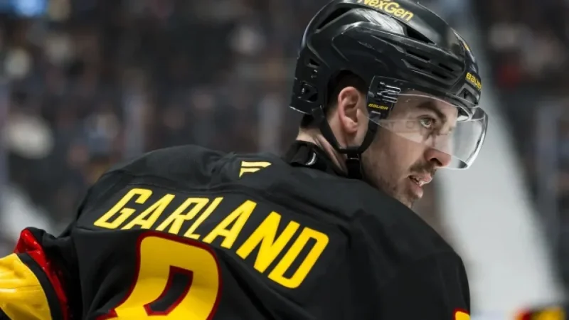 New York Islanders Close In On Conor Garland as Deadline Looms