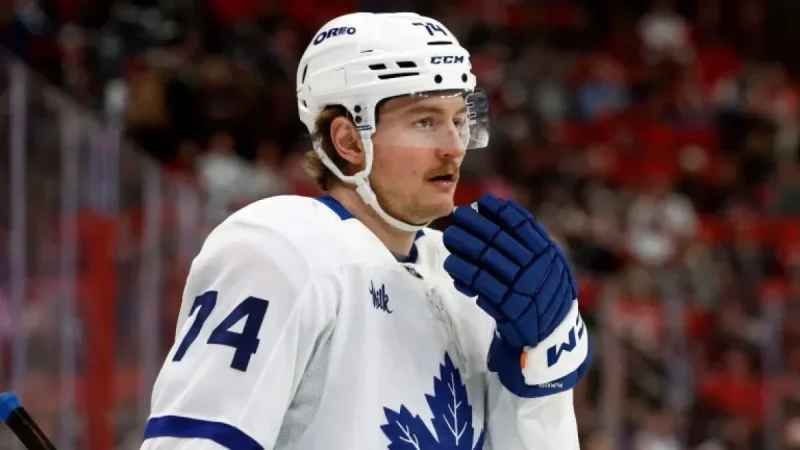 Toronto Sun SUNshine Girl Gemini Contrasts Cheer and Roster Calculus as Maple Leafs Scratch Three Ahead of Deadline