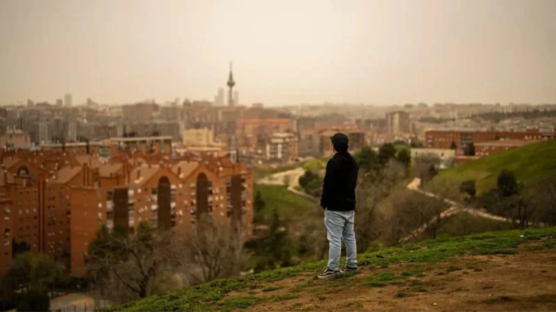 Bbc Weather: Saharan Dust Sweep Signals Spring Sky Shift