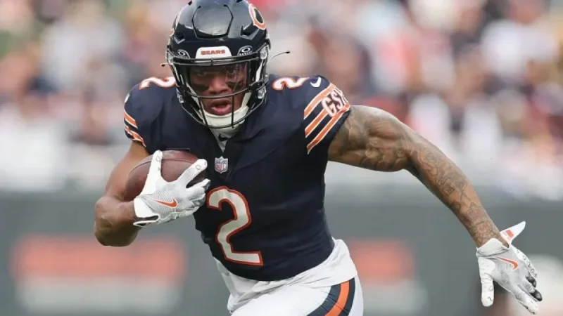 Bears Trade Wide Receiver DJ Moore to Bills: Sources