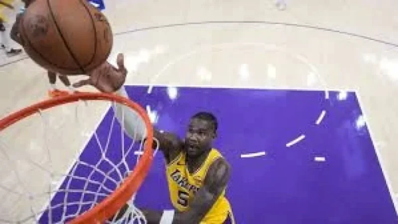 Deandre Ayton at an inflection point as the Lakers juggle touches and urgency