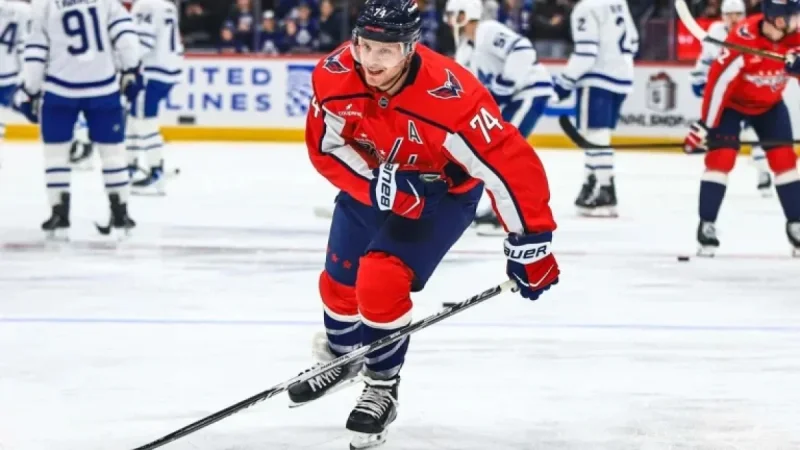 John Carlson Anticipates Staying as Extension Talks Extend Beyond Deadline