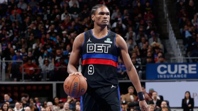 Pistons’ Ausar Thompson: Leaves for locker room