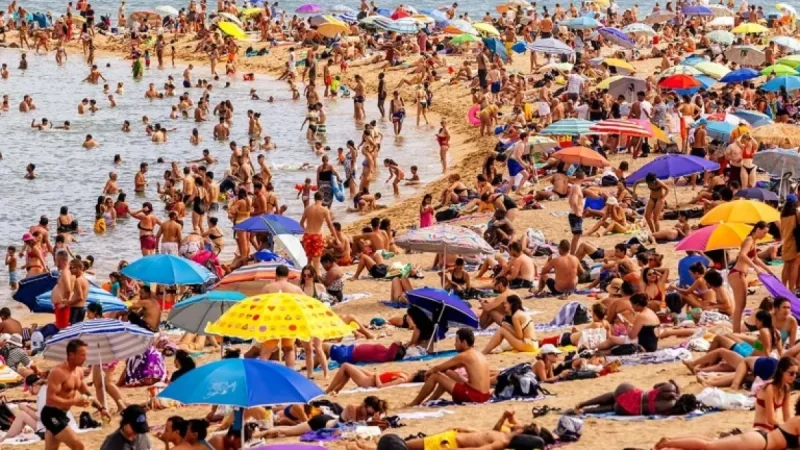 Spain Travel Advice: Urgent guidance for Irish tourists as summer trips near
