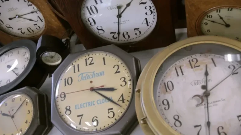 Time Change: Alberta Premier to Consult on Scrapping Clock Changes, Prefers More Light at Night