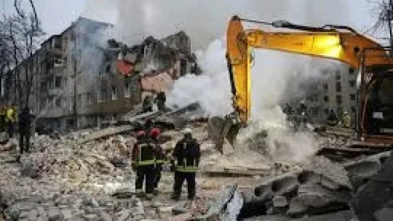 Apartment Building rubble in Kharkiv: the quiet hours after the air alert