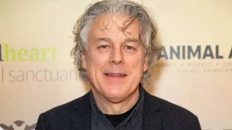Inside Alan Davies’ marriage to famous wife after couple met on hit TV show