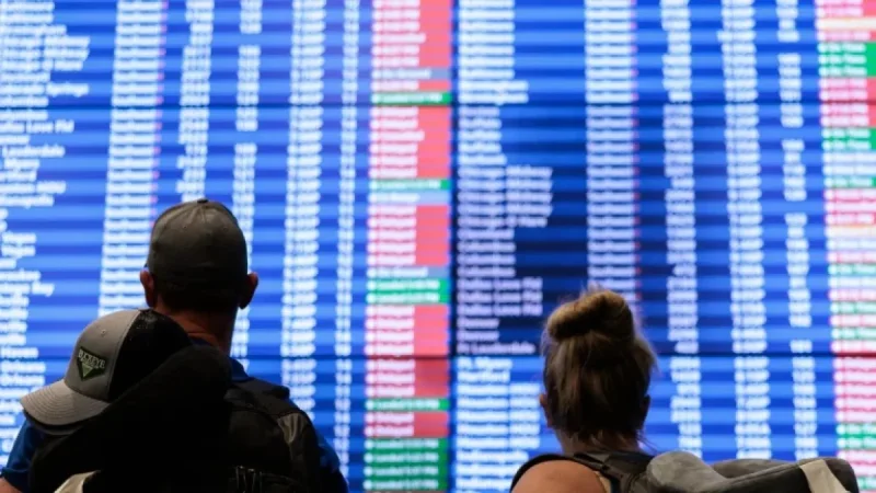 Live Weather Radar and the anxious weekend traveler: maps, hubs, and a messy mix through Monday