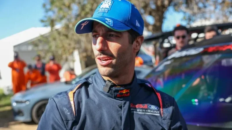 Daniel Ricciardo at centre of Red Bull Ford crossover as private drive links Supercars and F1