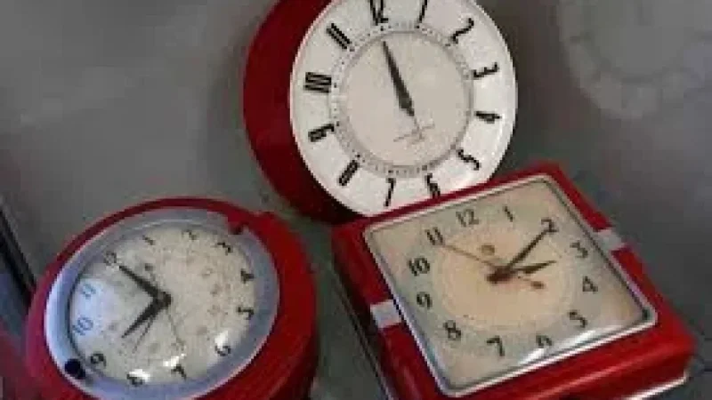 Daylight and the last clock change: British Columbia’s promise, Washington’s pause