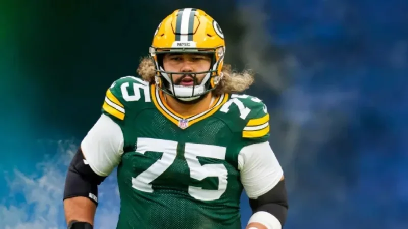 Packers Sign Offensive Lineman Sean Rhyan to Three-Year Contract