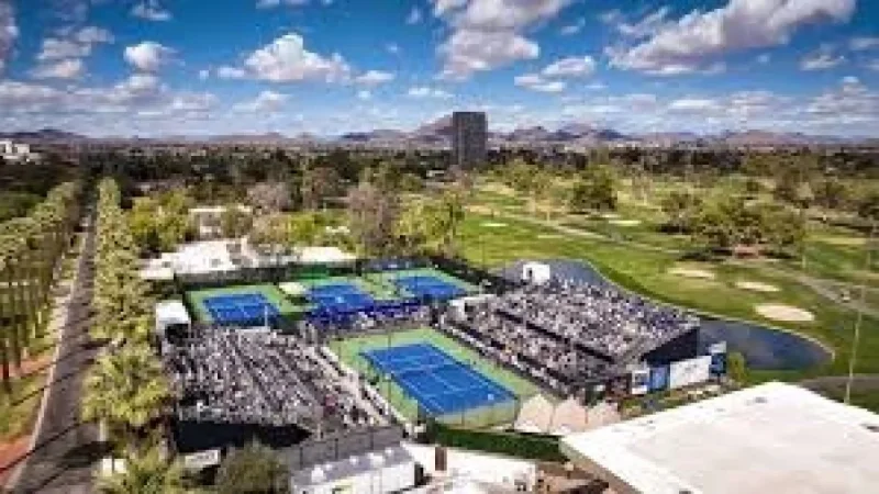 Phoenix Tennis Player at the Country Club: A Local Moment Before a Star-Studded Classic