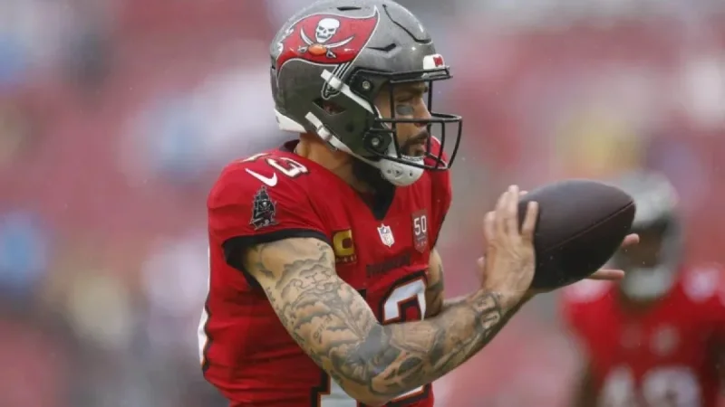 49ers Sign Mike Evans, Concluding His 12-Year Buccaneers Tenure
