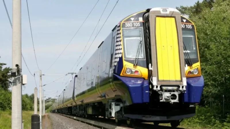 Glasgow rail disruption deepens after Union Street fire as Monday morning closure confirmed