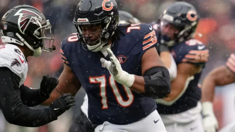 Braxton Jones re-signs with Bears as 2025 approaches, signaling a short-term pivot at left tackle