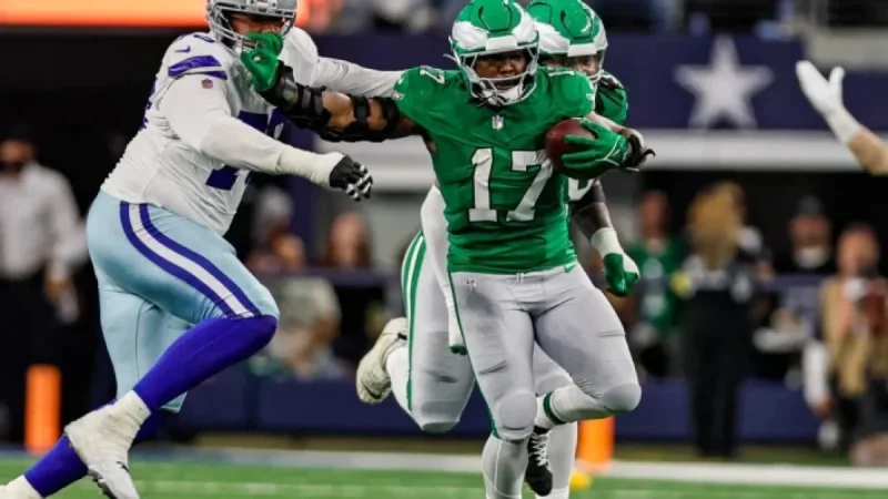 Nakobe Dean Signs With Las Vegas, Affirms Loyalty to Eagles